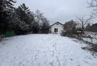 Neuer Preis! Bad Vöslau! Sanierungsbedürftiger entkernter Bungalow zum Kauf mit großem Garten!