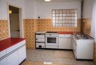 Sonniges Grundstück mit Bestandsobjekt – ideal für Sanierung oder Neubau