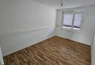 Großzügige 4 Zimmerwohnung mit Balkon im obersten Stock - unbefristeter Mietvertrag
