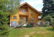***OPEN HOUSE Freitag, 12. Juni 2026 von 9 - 12 Uhr*** Charmantes Holzhaus mit wunderschönem Garten in St. Roman