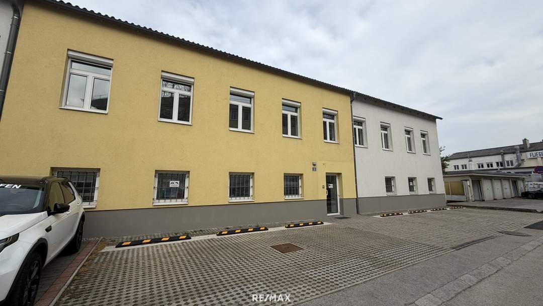 Büro nahe Regierungsviertel inkl. 10 Parkplätzen