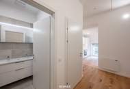 Sanierter Altbau mit modernem Neubau