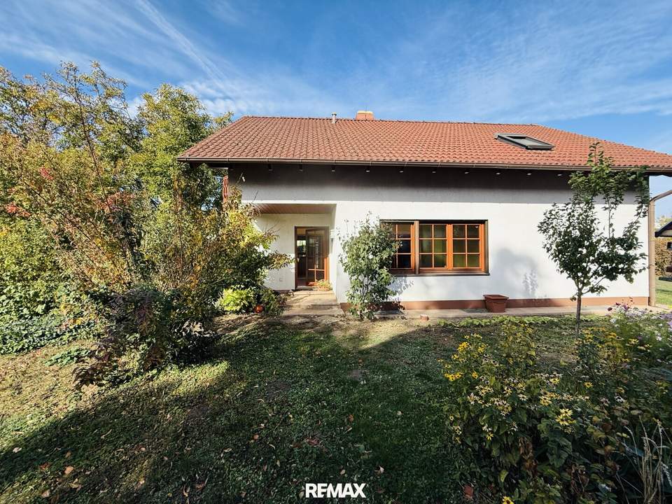 Traumhafte Liegenschaft Einfamilienhaus mit Doppelgrundstück ca. 3. 594m2