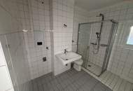 Außergewöhnliche 4-Zimmer-Familienwohnung in idyllischer Grünlage: im letzten Stockwerk mit Weitblick, durchdachter Raumaufteilung und unschlagbarem Preis!