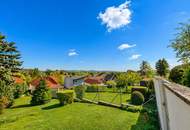 Großes Einfamilienhaus plus Gästehaus in ruhiger Lage mit tollem Ausblick