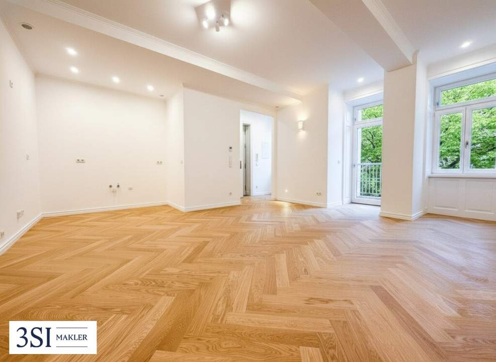 Hochwertiger Erstbezug - in wunderschönem Haus: Großzügige 4-Zimmer-Wohnung mit privater Freifläche