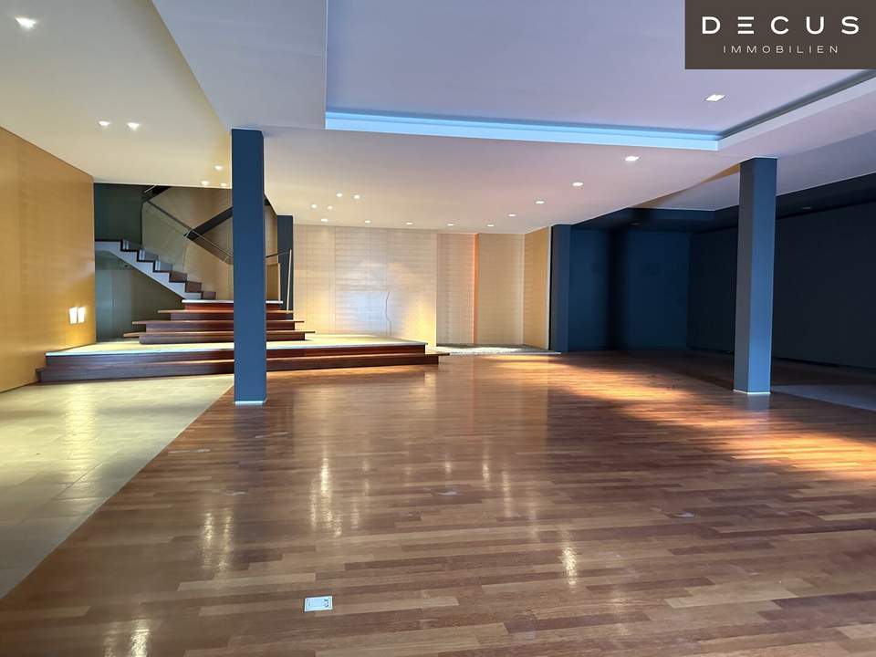+ + + NUSSDORFER PLATZ + + + Flächen über 2 Etagen mit Terrasse + + +