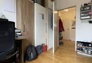 Über den Dächern von Steyr: lichtdurchflutete 3-Zimmer-Wohnung im letzten Stock mit Loggia, Tiefgarage und hochwertige Möbelablöse – stilvoll wohnen mit sonnigem Ausblick und zentraler Lage!