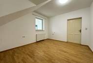 "4-Zimmerwohnung mit Balkon, Fernwärme &amp; 2 Parkplätzen"