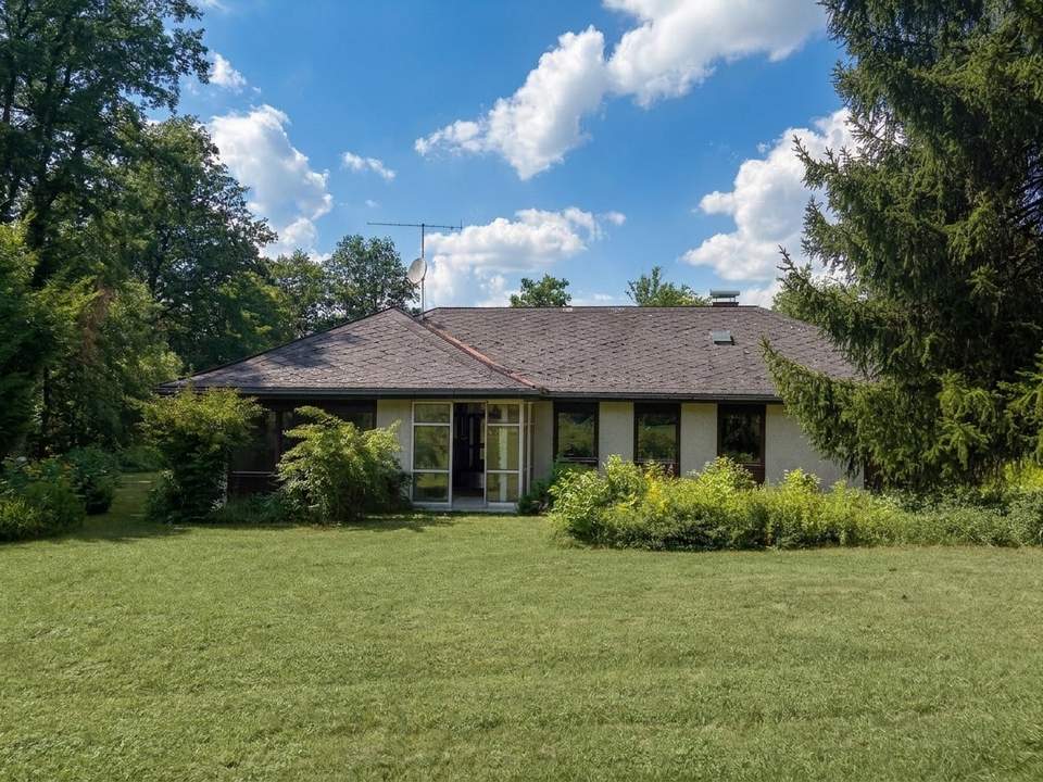 Bungalow mit Potenzial auf großzügigem Grundstück nahe Stadtpark