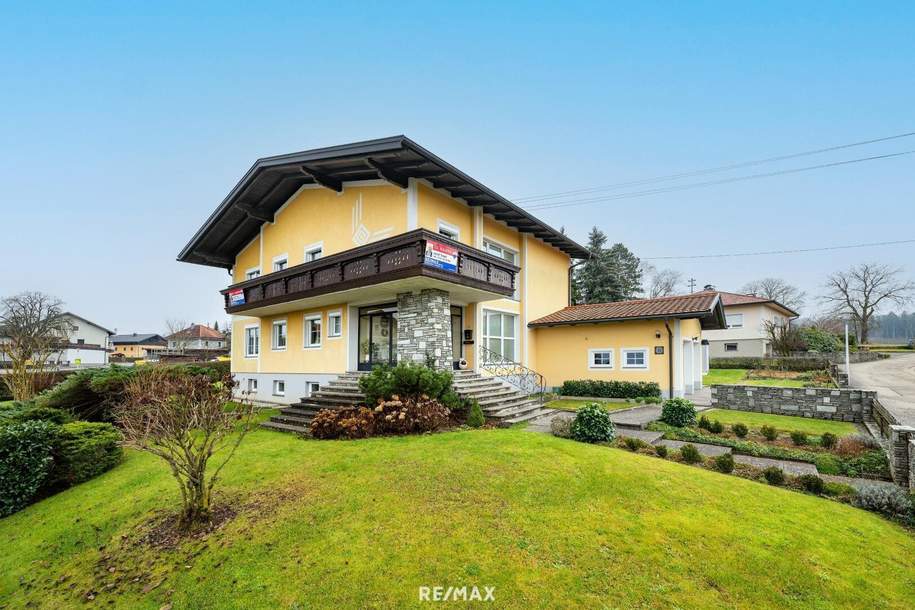 Stilvolles Ein- Zweifamilienhaus mit Doppelgarage und großen Garten, Haus-kauf, 620.000,€, 5142 Braunau am Inn