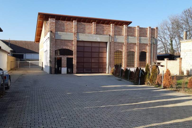 Ihr Traumhaus in Gols: 2.400 m² Baugrund mit 280 m² Rohbau, Terrasse und 10 Stellplätzen!, Grund und Boden-kauf, 995.000,€, 7122 Neusiedl am See