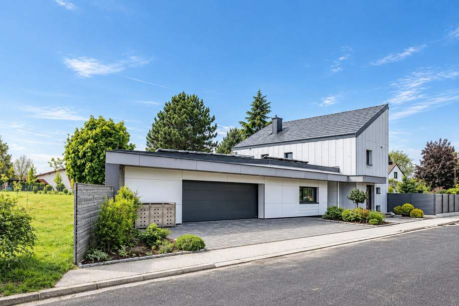 Ihr neuer Highclass-Firmensitz! Modernes Design-Bürohaus in Wiener Neustadt | 9 Räume, 6 PKW-Stellplätze auf Eigengrund | Zwei Eingänge | Barrierefrei | Edelstahlpool, Sauna, Weinkeller, Gewerbeobjekt-kauf, 995.000,€, 2700 Wiener Neustadt(Stadt)