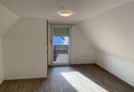 Tolles Mietwohnhaus mit Nebengebäude und Gartenhütte samt Sitzlaube an einer Sackgasse.