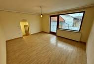 Sanierungsobjekt mit zwei Wohnhäusern und Nebengebäuden in Poysdorf!