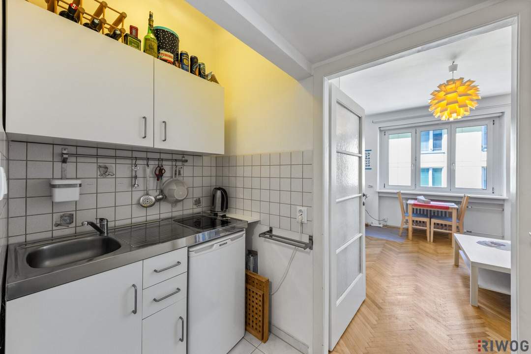 Nähe Spitalgasse und Altes AKH *** Garconniere im 3. LIftstock *** zwischen Alser Straße und Lazarettgasse