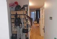2-Zimmer mit Balkon ab 01.11. – Nähe U1 Kagraner Platz
