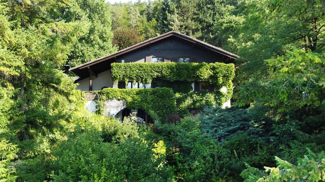 Mehrfamilienhaus in Velden am Wörthersee: Ruhige Lage mit traumhafter Aussicht!