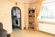 Attraktives Wohnhaus mit zwei Wohneinheiten und Garten nahe Wien