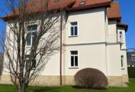 Perfekt für Praxis oder Kanzlei: Moderne Stadtvilla mit Lift, Garten & Top-Lage