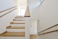 Exklusive Dachgeschoss-Maisonette mit supergroßer Terrasse und wunderbarem Fernblick & Tiefgaragenparkplatz