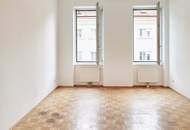 Ein Raum voller Licht und Leichtigkeit – Altbaucharme pur!