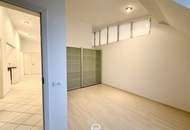 Stadtleben mit Panorama – Stilvolle Dachgeschosswohnung im Gründerzeithaus