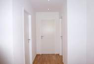 Moderne, hochwertig ausgestattete Neubauwohnung mit Loggia