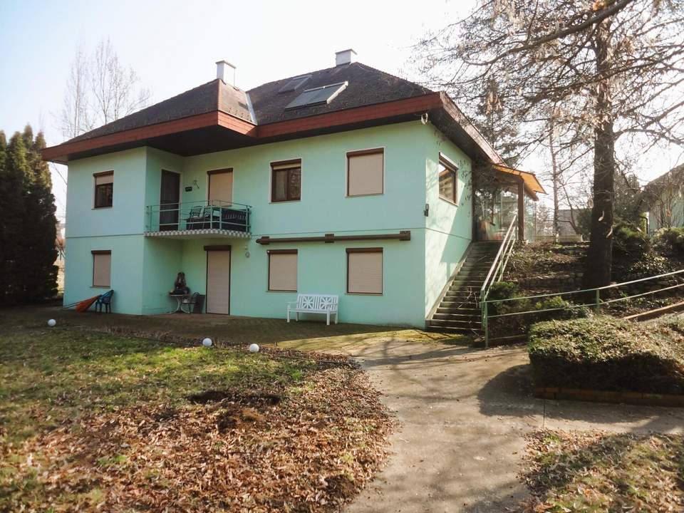 GEDIEGENE LANDVILLA MIT PARKÄHNLICHEM NATURPARADIES!