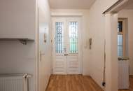 ++NEU++ Sanierungsbedürftige 3-Zimmer Altbauwohnung im Erdgeschoss!