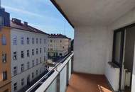 2 Zimmer Wohnung mit 8 m² Loggia inkl. Garagenplatz, 4. Liftstock, direkt bei U1