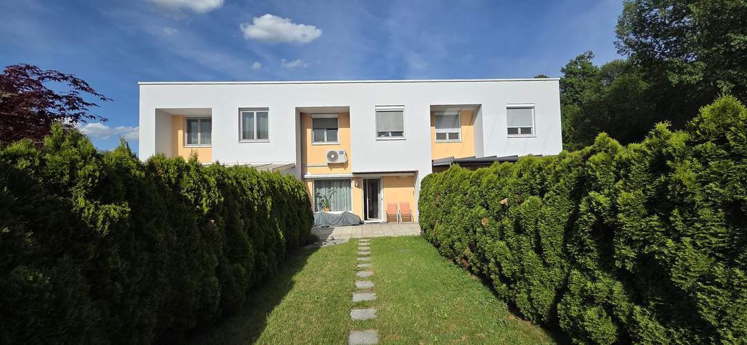 Eigenheim im Reihenhausstil mit Garten, Klima &amp; TG in ruhiger Lage Linz/Ebelsberg