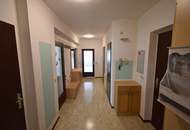 „Zentrumsnahe 3 Zimmer-Wohnung“ Mit Loggia und Carport! In begehrter, ruhiger Lage! Ca. 81 m²