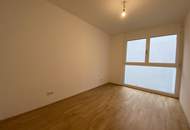 Koloniestraße beim FAC-Platz: Neubauwohnung mit Dusche und großem Balkon!!!