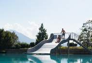 Wohnen in Top-Lage: Großzügige Großraumgarçonnière mit Balkon und Designer-Ausstattung