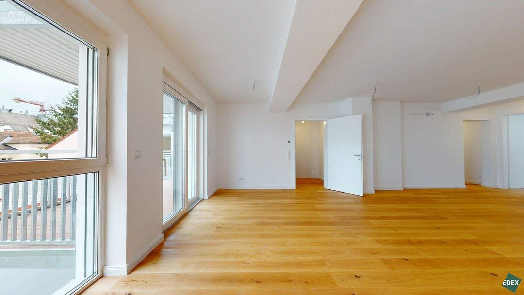 Am Kutschkermarkt | Wunderschöne 4-Zimmer-Altbauwohnung mit 17m² Terrasse