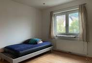 Geräumiges Einfamilienhaus mit Burgblick