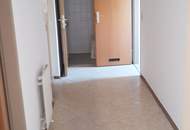 Nette 2-Zimmerwohnung mit Balkon vis a vs HAK HAS