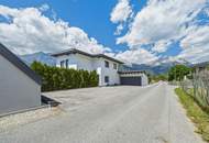 Wohnrarität in Mieming! Modernes Zweifamilienhaus mit Pool, Garten &amp; Panoramablick in Bestlage