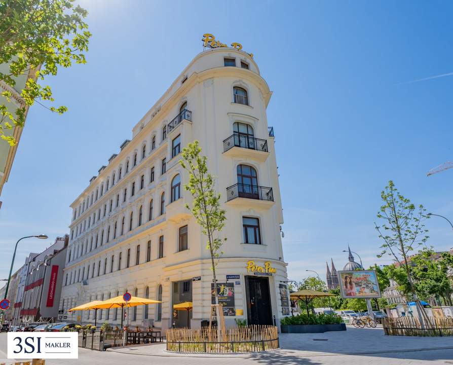 Helle Dachgeschoßwohnung mit Stadtblick