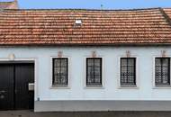 "Großzügiges Grundstück mit Altbestand"