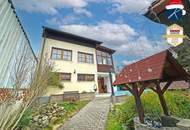 Gemütliches Ein- oder Zweifamilienhaus mit weitläufigem Garten