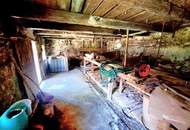 IDYLLISCHER HISTORISCHER EHEMALIGER BAUERNHOF