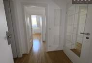 | ENTZÜCKENDE DACHGESCHOSSWOHNUNG | 2 ZIMMER | BESTLAGE | HAUPTPLATZ ECKE MURGASSE