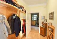 Exklusive Rarität - Villa mit traumhaftem Garten und Ordination