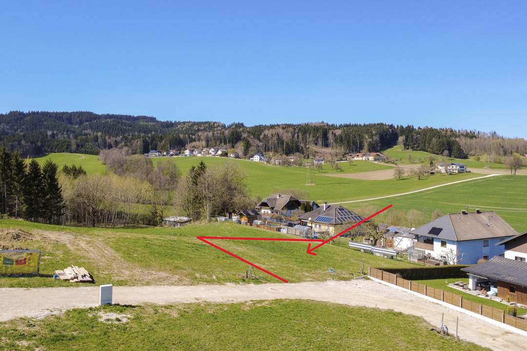 Aufgeschlossenes Grundstück in Aigen/Ampflwang!