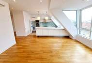 WOW! Lichtdurchflutete Traumwohnung mit hofseitiger Terrasse! Neues Lebensgefühl im Dachgeschoss mit perfekter Raumaufteilung + Kamin + Ideale öffentliche Anbindung! Jetzt zugreifen!