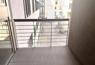 Urbanes Arbeiten im Industrial-Chic: Exklusives Büro mit Open-Space-Flair und Innenhof-Balkon