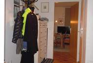 Helle 2-Zimmer-Wohnung mit TG-Platz