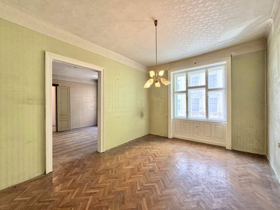 Sehr schöne Liegenschaft! Altbau zum Sanieren nächst Alser Straße und AKH